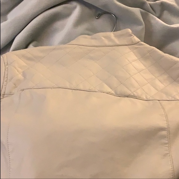 Winter White Moto Faux Vegan Leather Jacke… - Picture 4 of 7